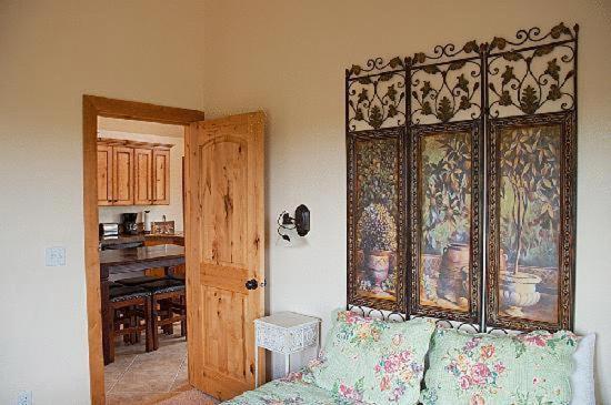 Stone Canyon Inn Тропік Номер фото